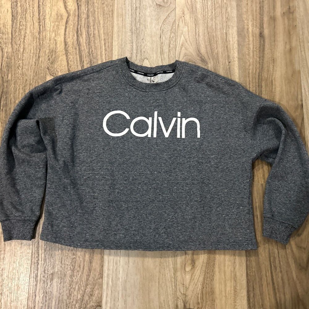 Calvin Klein‎ Stacked Cropped Fleece Crew Neck Sweatshirt Womens Small Gray